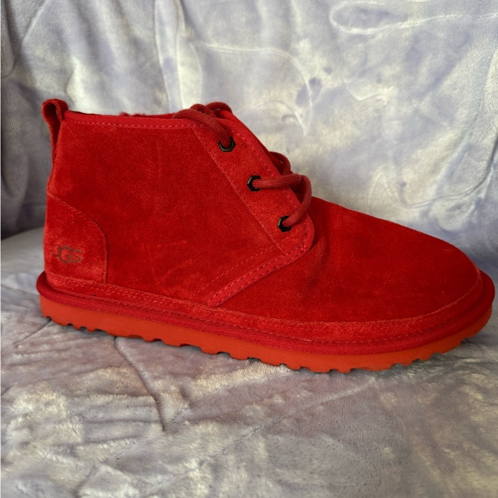 UGG Australia Neumel suede lace-up boots - Red - sz mens 9 SN 3236 like new